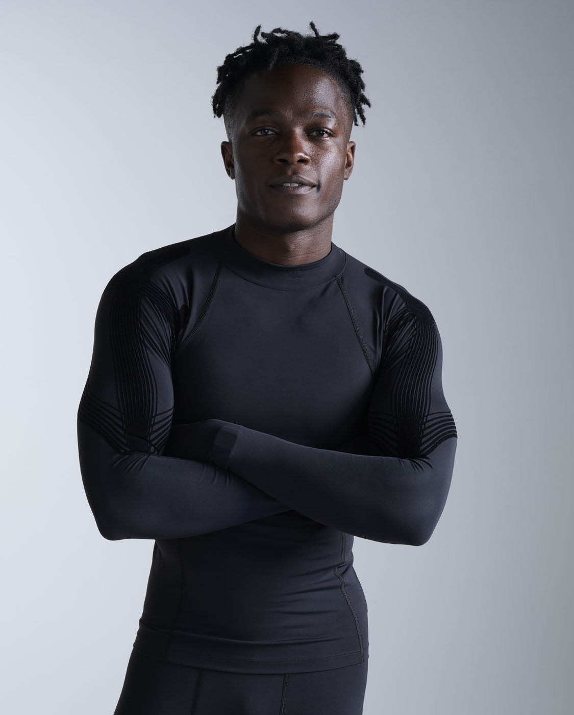 2xu-recovery-compression-top-with-fir-maglia-compressione-extra-forte-nera image 2