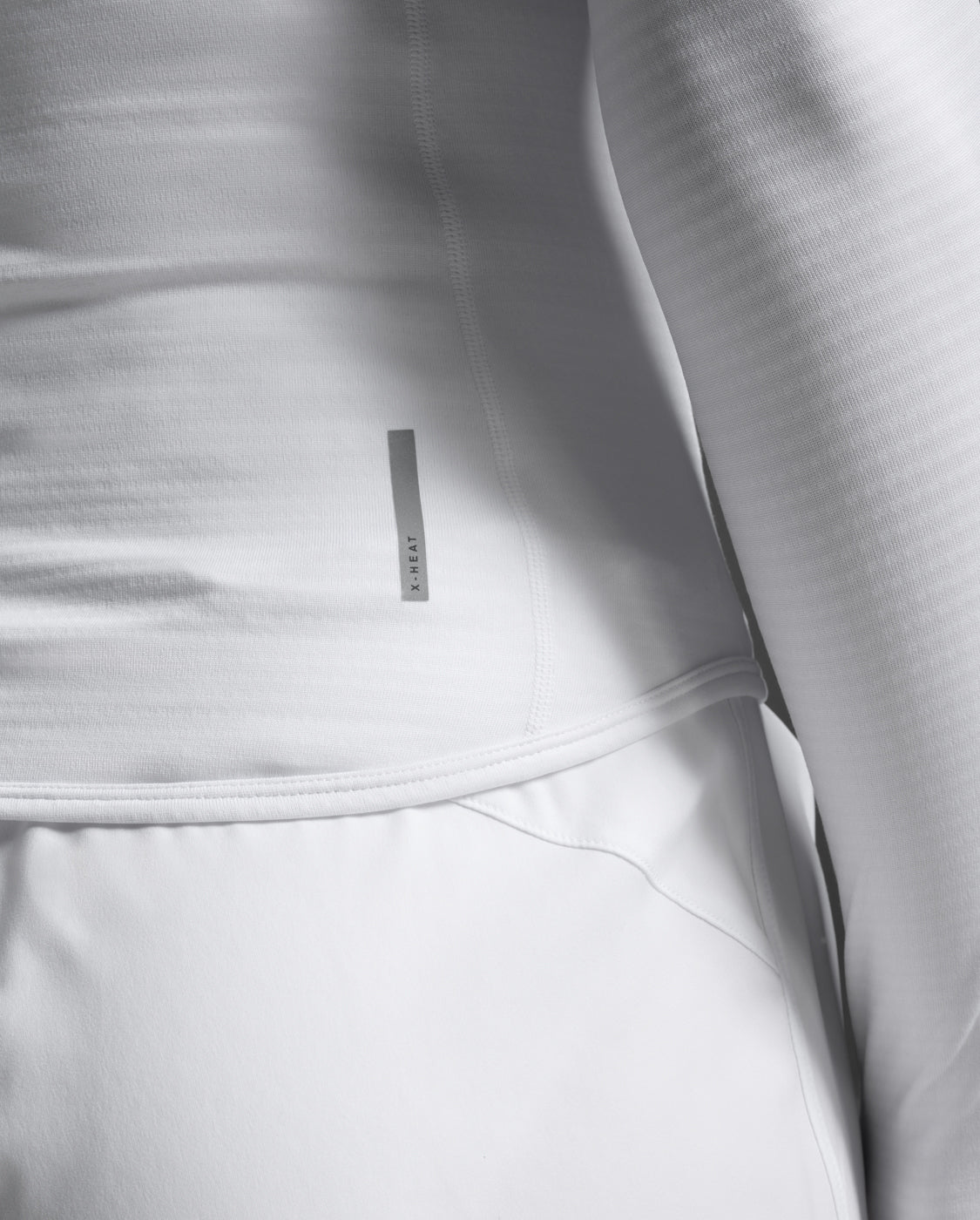 2xu-ignition-grid-base-layer-maglia-termica-running image 8