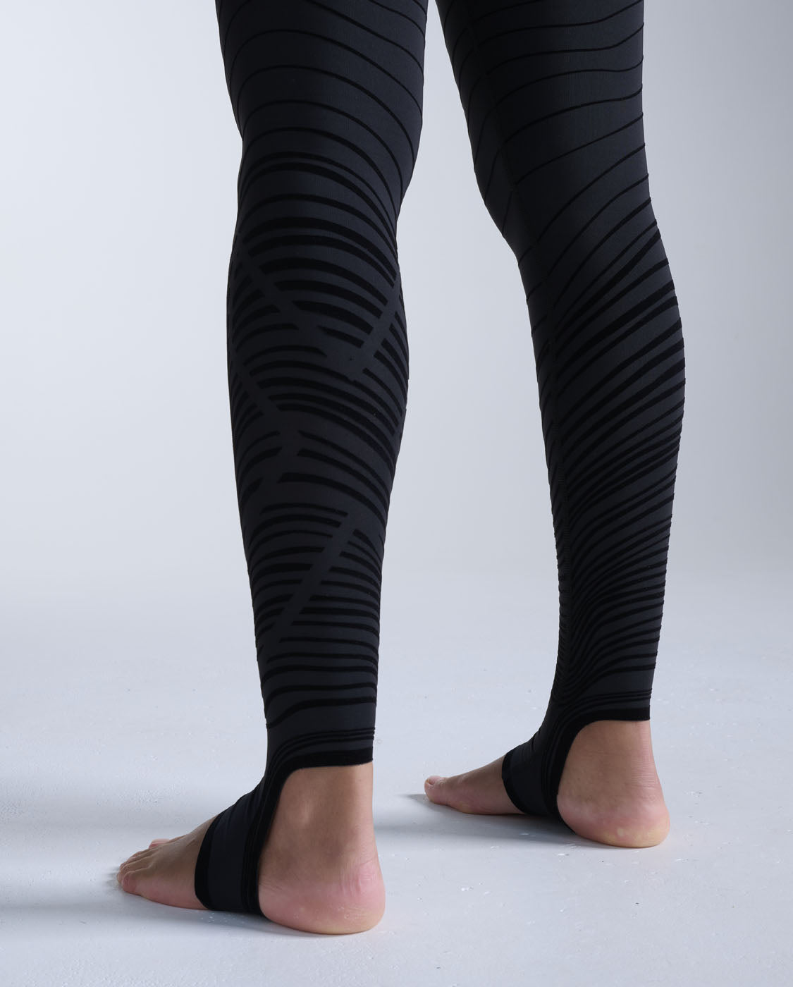 2xu-power-recovery-tights-compressione-con-fir image 7