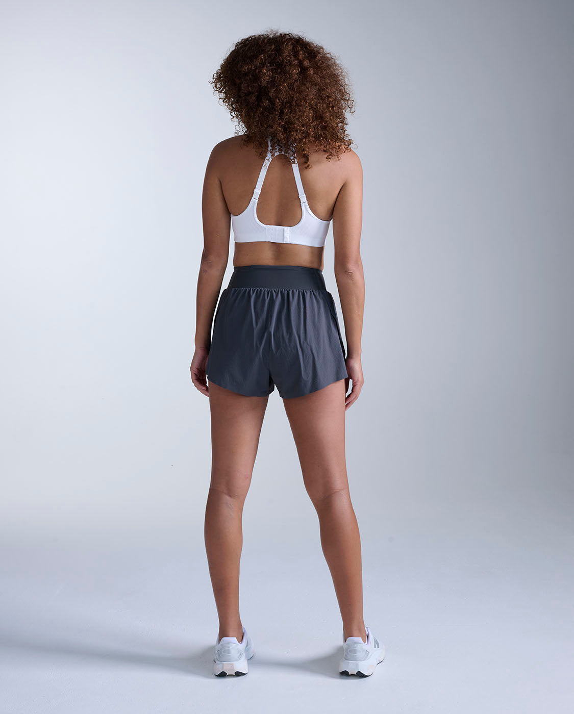 2xu-light-speed-hi-rise-shorts-3-pollici-running-blu image 6