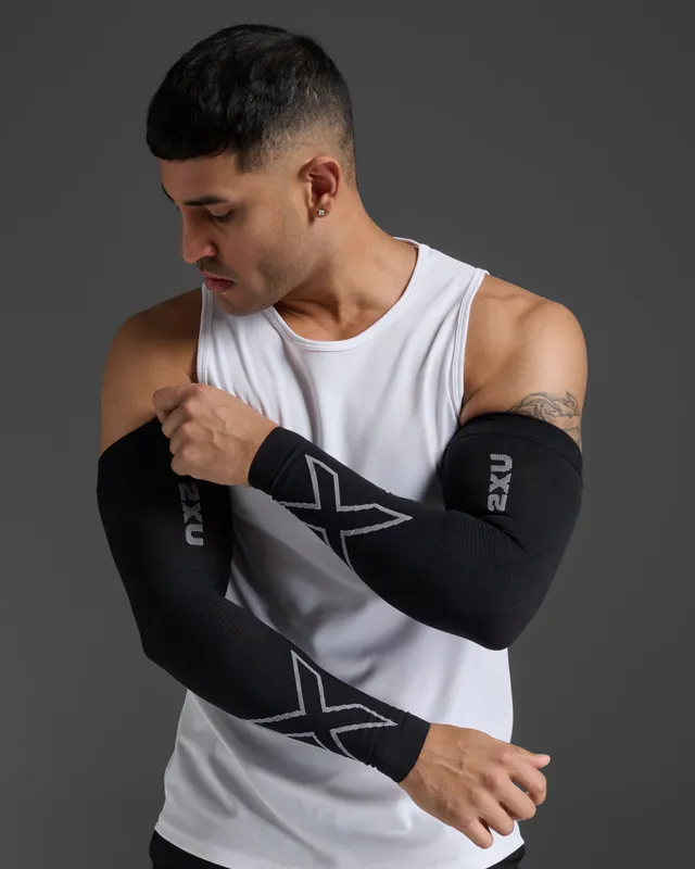 2xu-flex-manicotti-compressione-braccia-nero-paio image 1