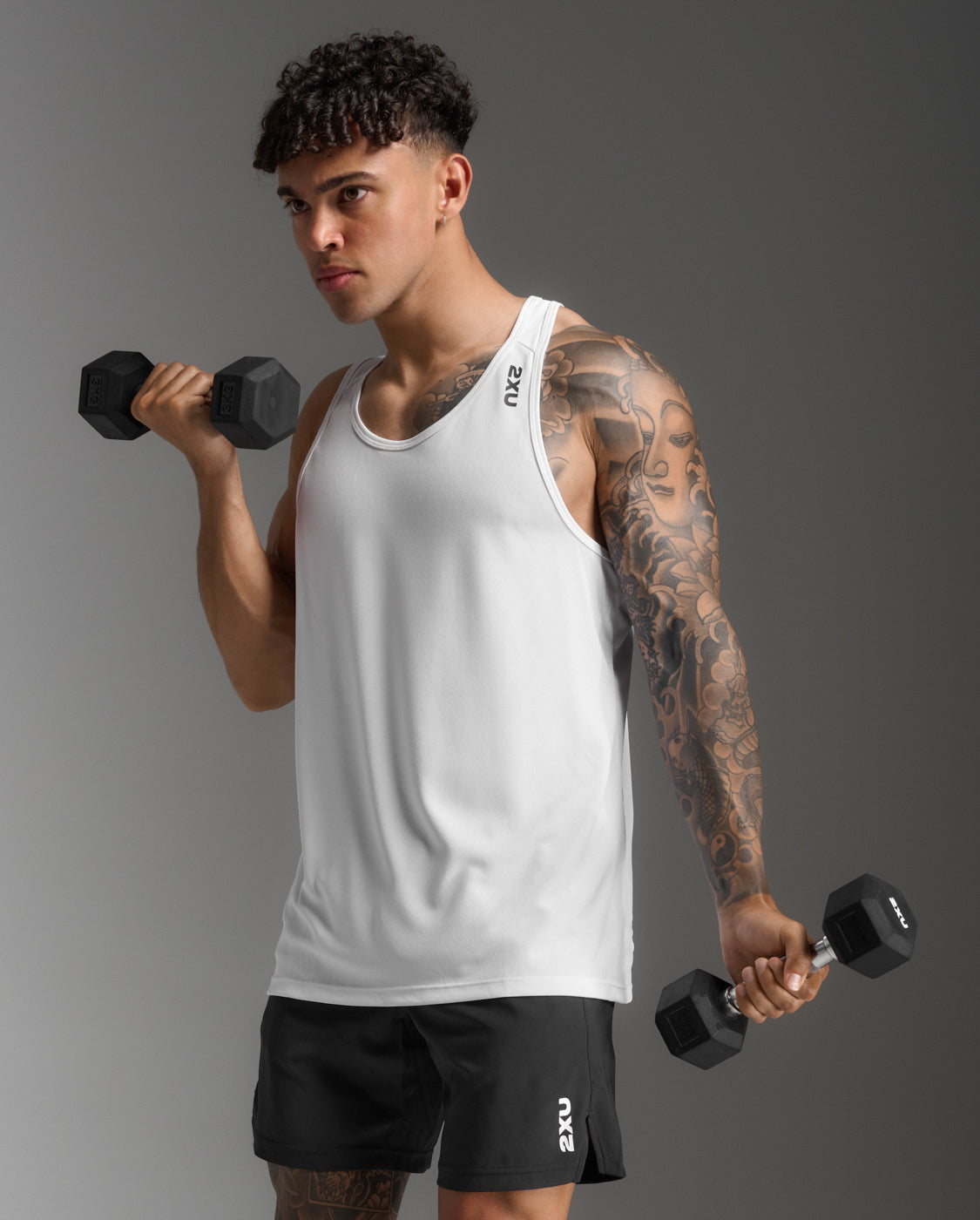 2xu-aspire-singlet-uomo-canotta-tecnica-bianco-a-rapida-asciugatura image 1