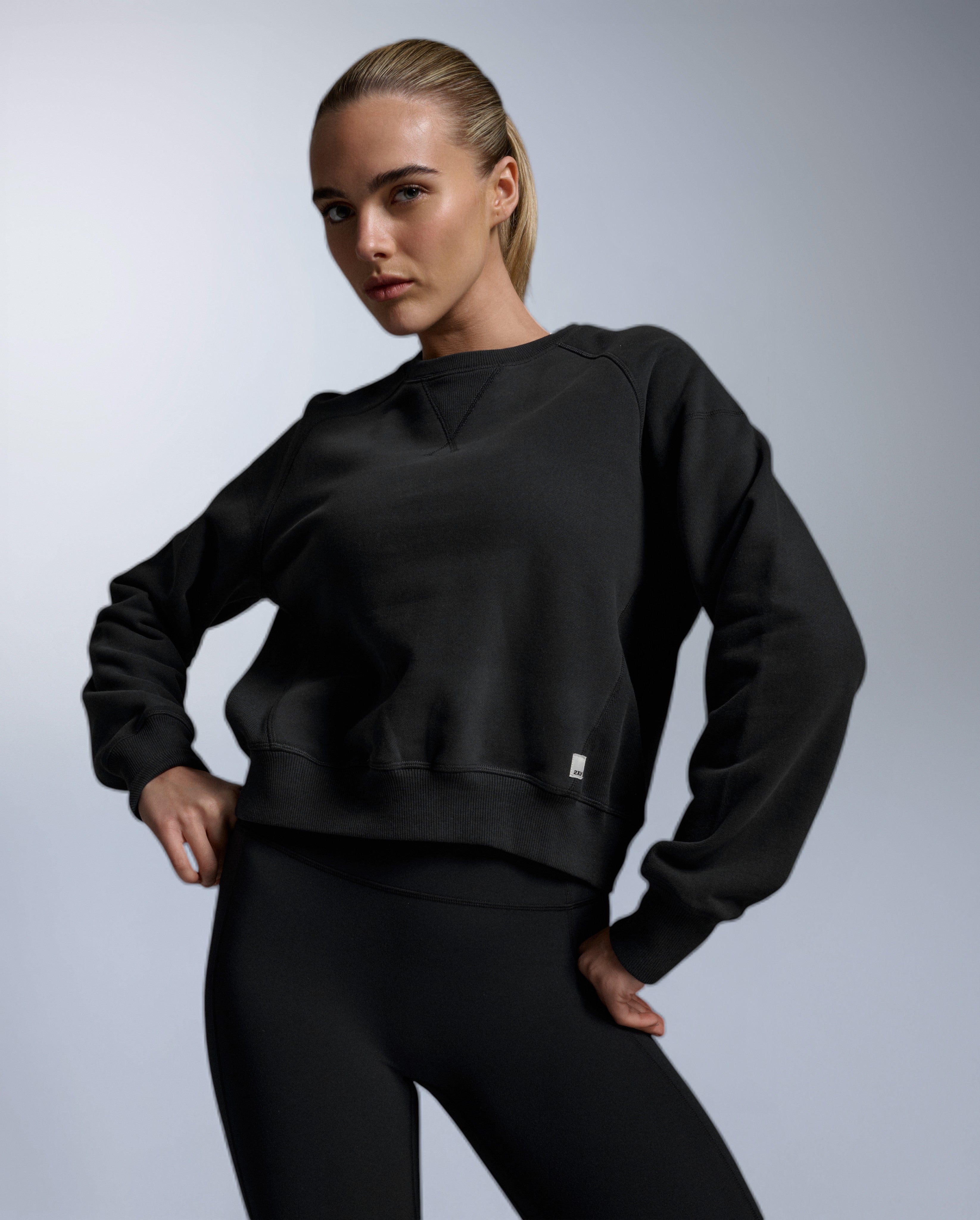 2xu-ez-organic-cotton-ribbed-crew-donna-felpa-nera image 1