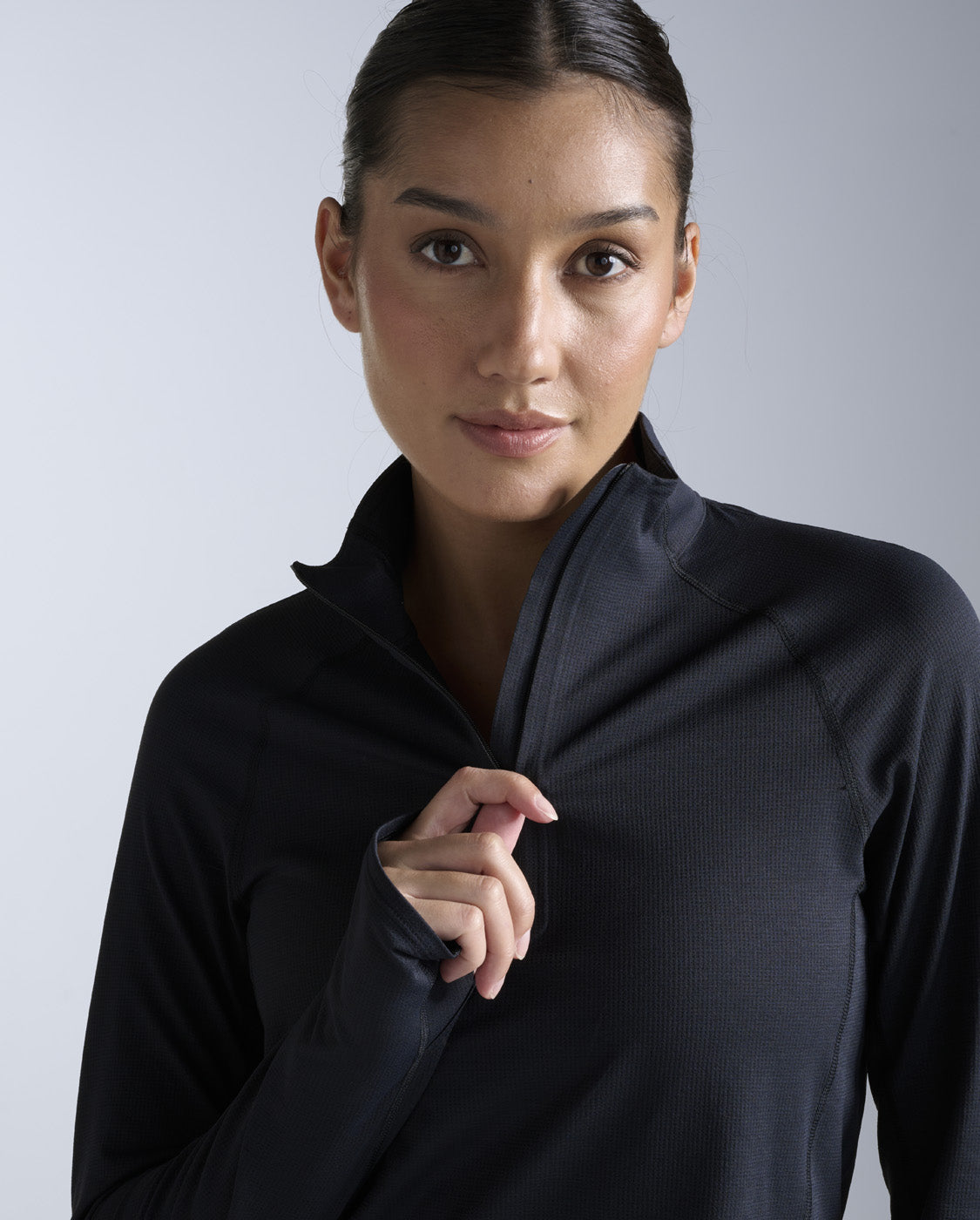 2xu-aero-trail-1-2-zip-donna-nero-mezza-zip-running image 7