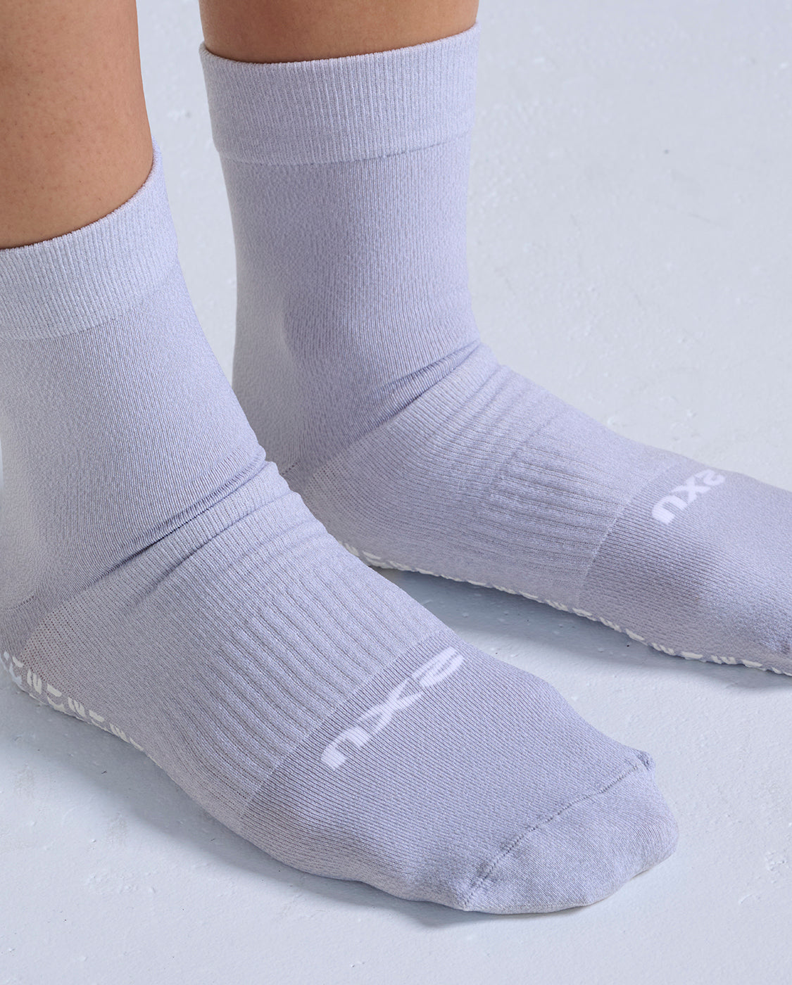 2xu-vectr-performance-crew-grip-calzini-pilates-antiscivolo image 4