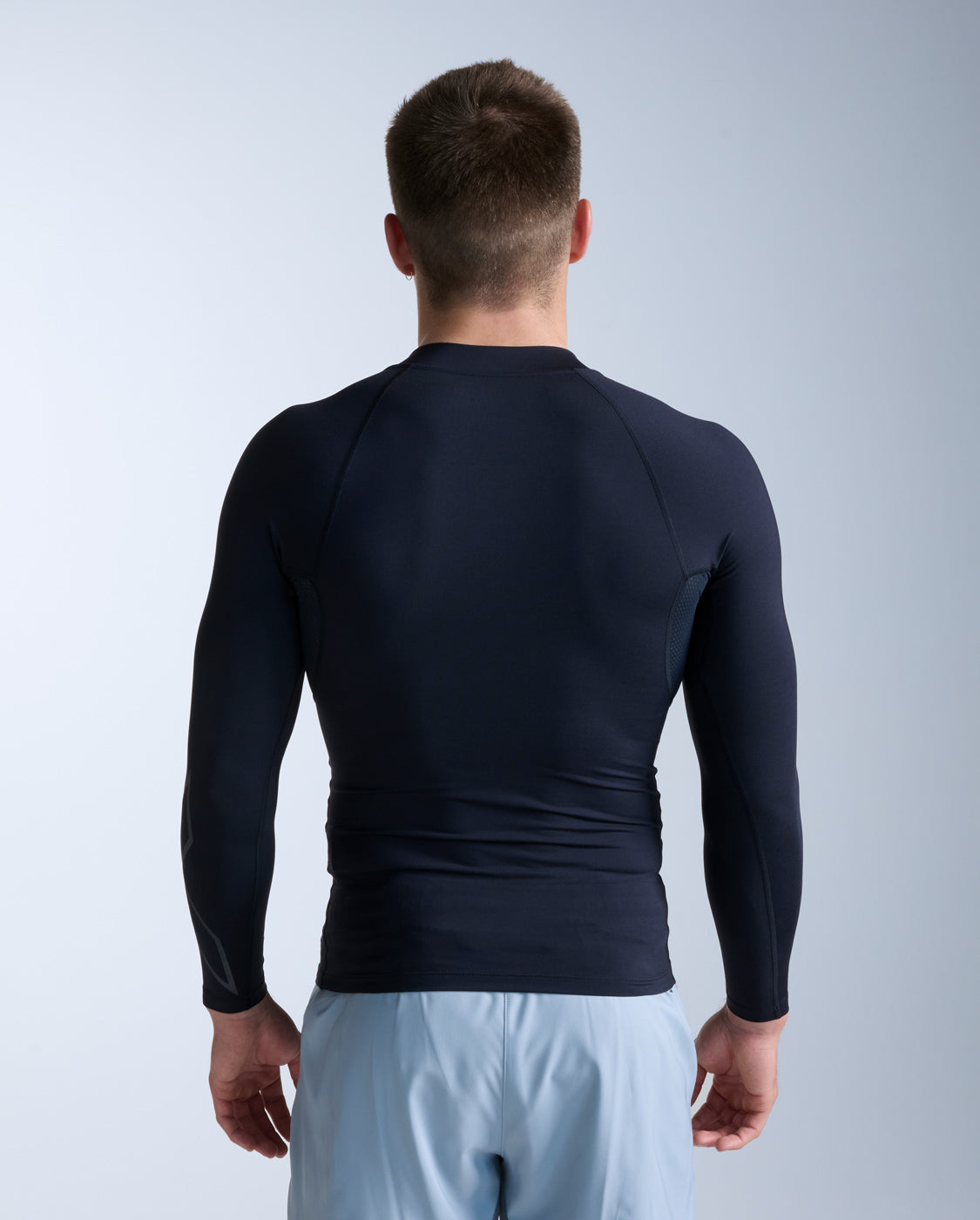 2xu-ignition-compression-long-sleeve-maglia-termica-uomo image 6