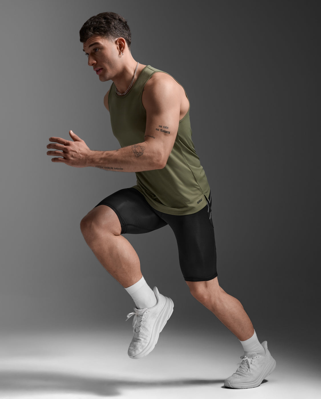 2xu-aero-tank-canotta-running-uomo image 4
