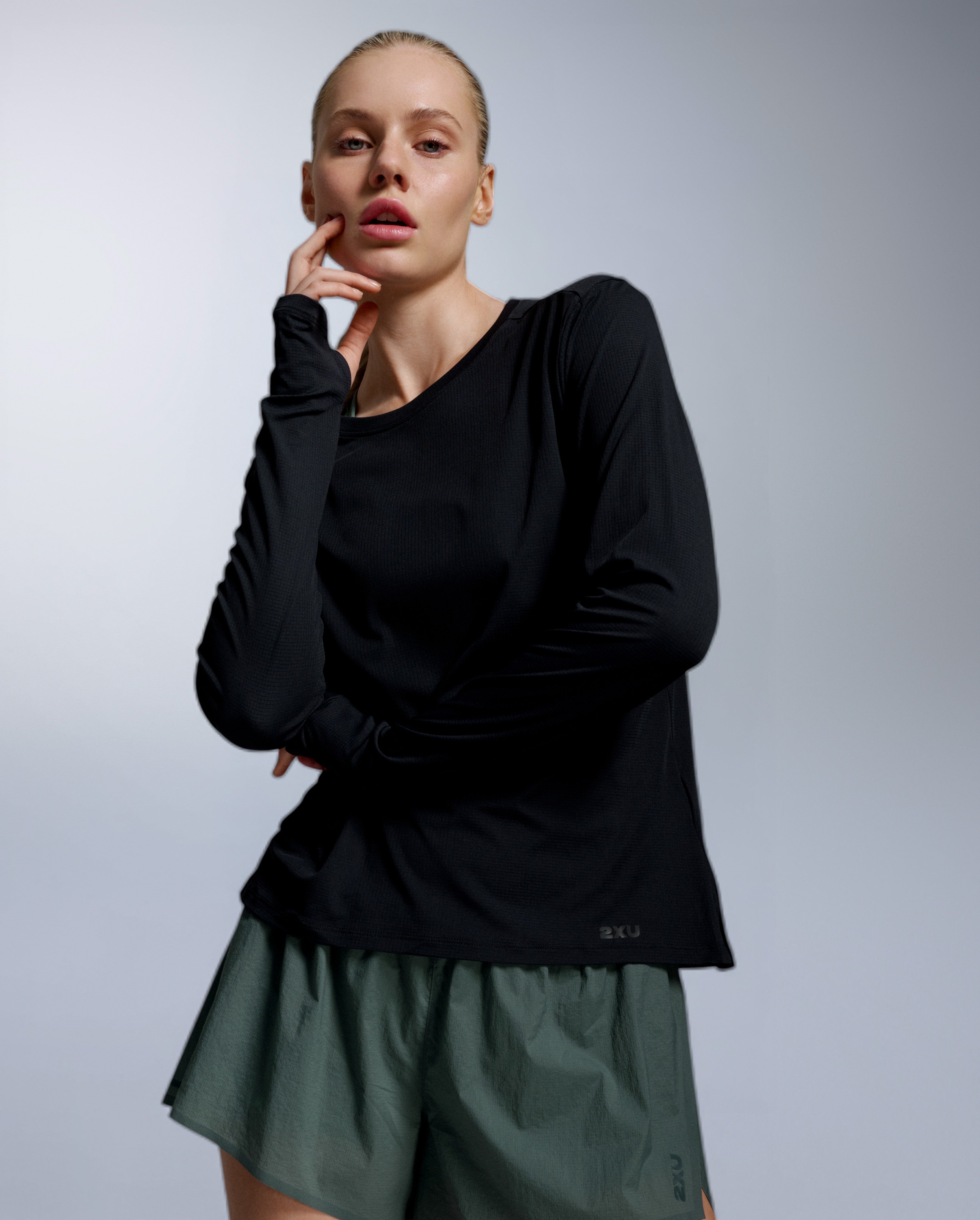 2xu-aero-trail-long-sleeve-maglia-trail-running-donna-manica-lunga-nera image 1
