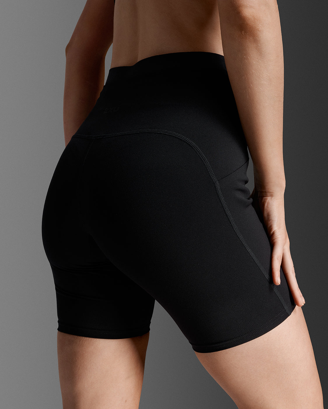 2xu-form-stash-hi-rise-4-compression-short-donna-con-tasche-nero image 7