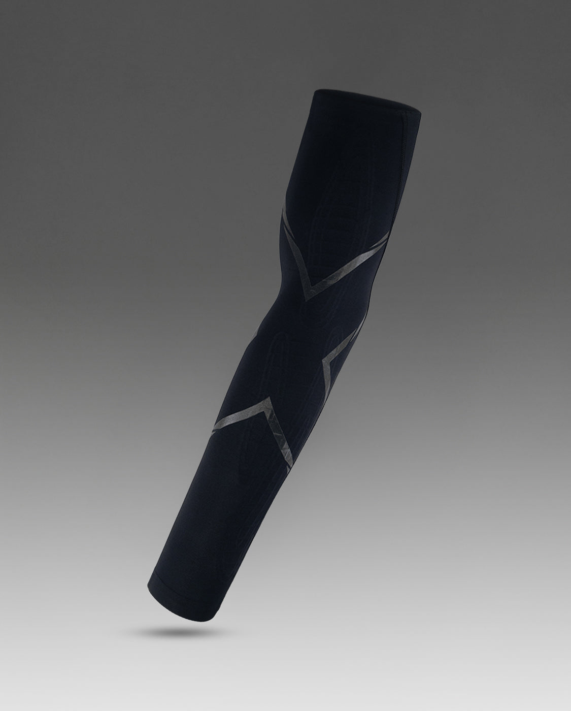 2xu-force-compression-arm-guards-manicotti-compressione-neri image 2