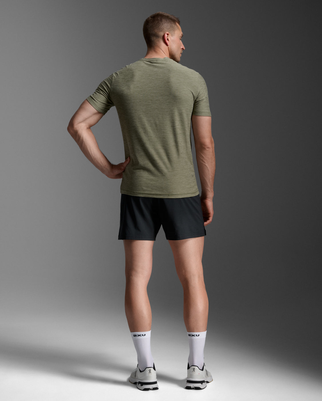 2xu-signature-soft-jersey-tee-maglietta-training-regular-verde image 3