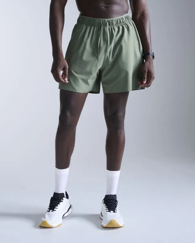 2xu-motion-5-inch-unlined-shorts-da-training-verde image 1