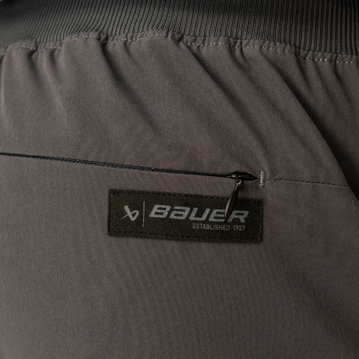 bauer-woven-jogger-senior-pantaloni-tuta-hockey-fit-affusolato image 4