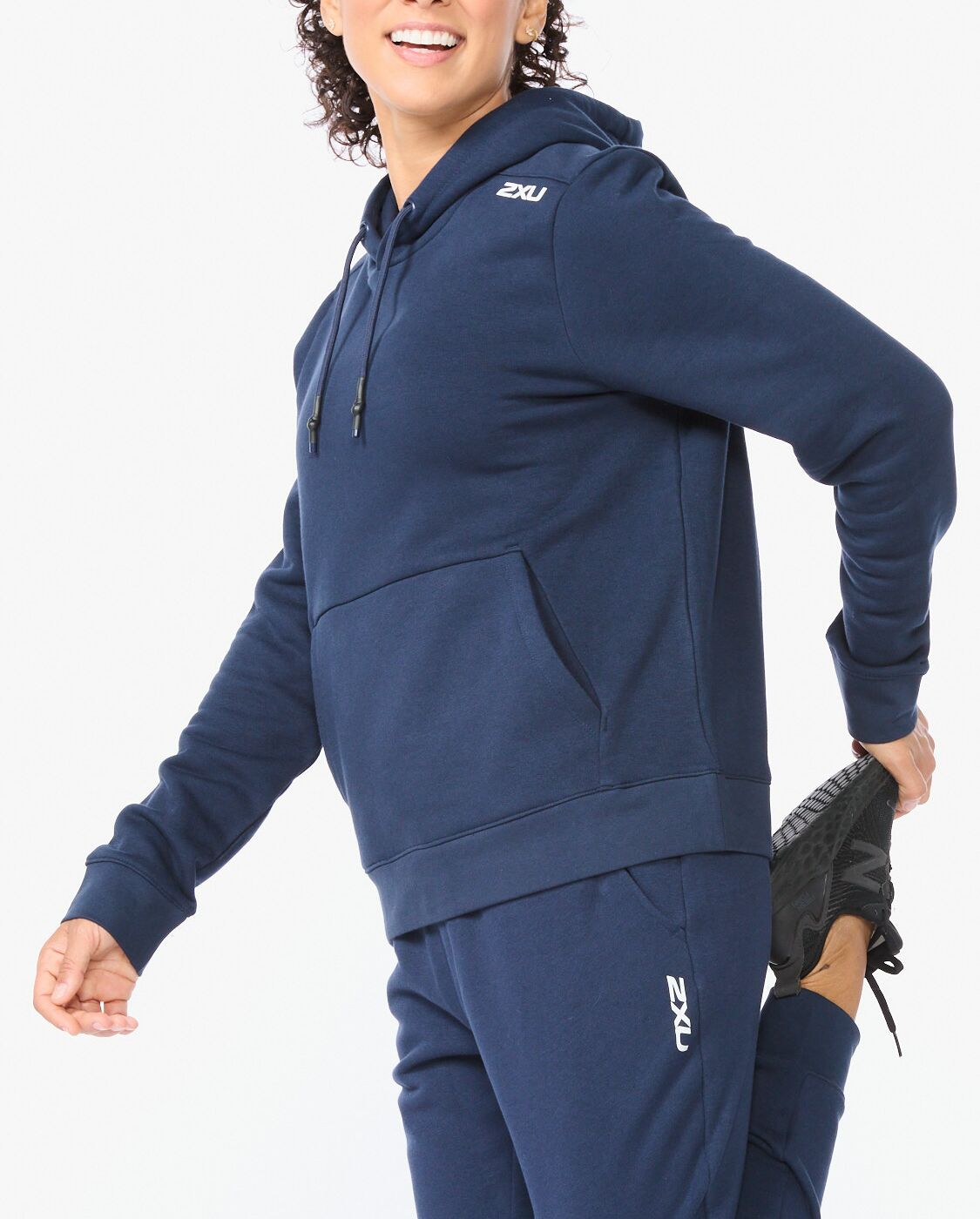 2xu-aspire-pullover-hoodie-donna-felpa-con-cappuccio-blu-navy image 2