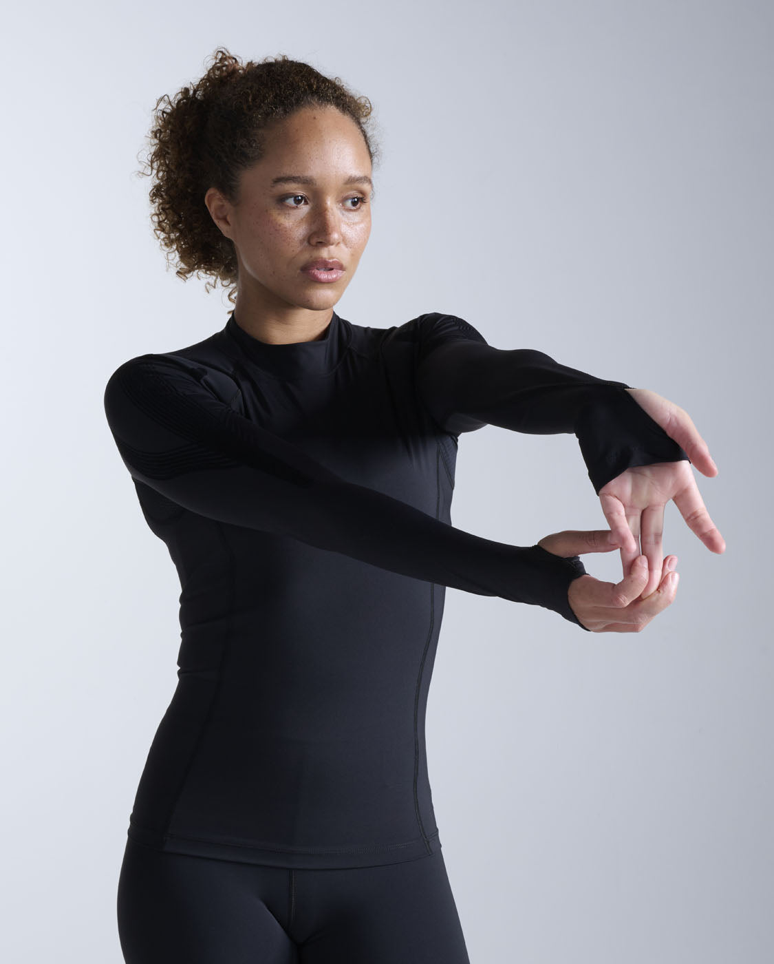 2xu-recovery-compression-top-con-fir-extra-firm image 8