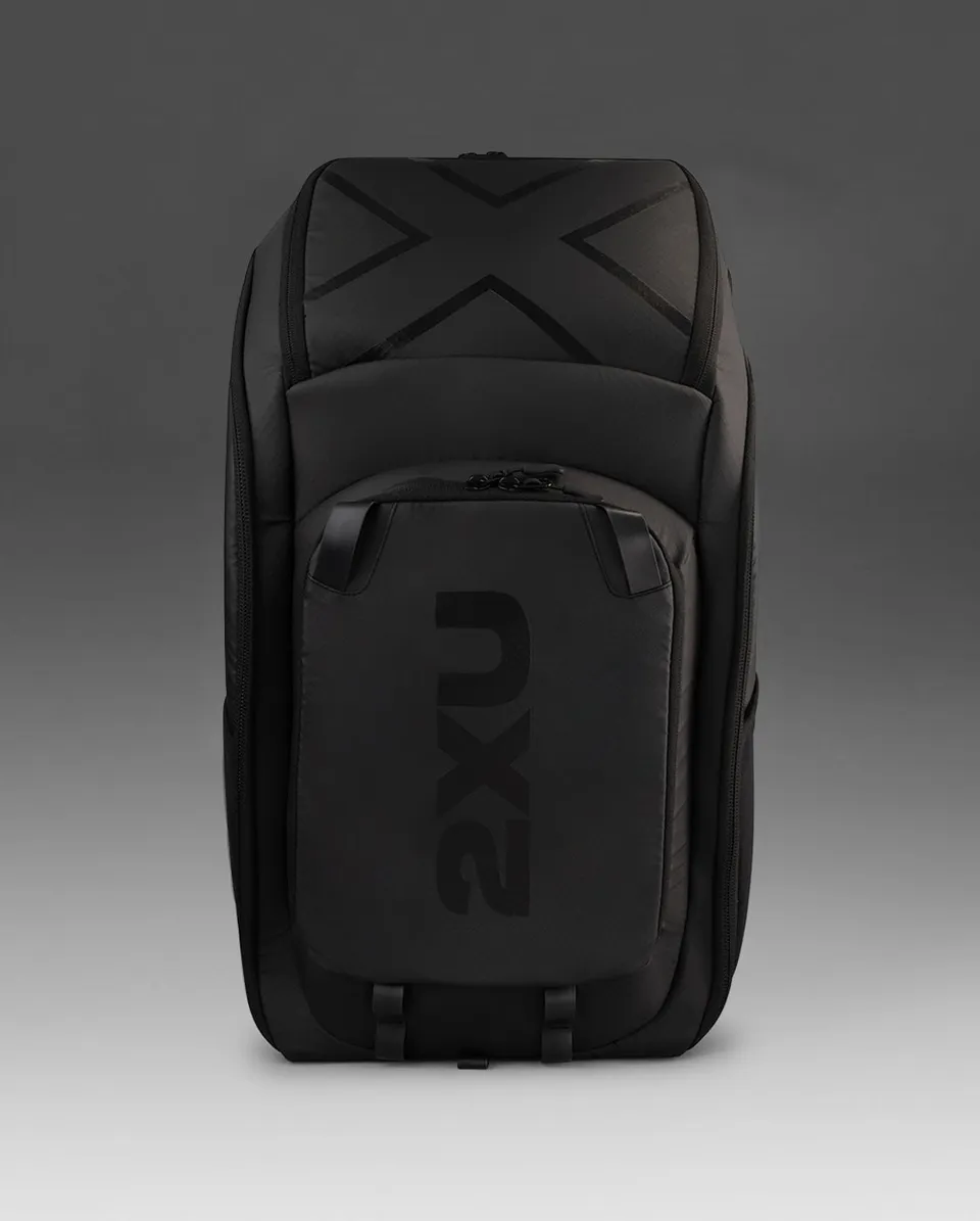 2xu-transition-backpack-zaino-triathlon image 1