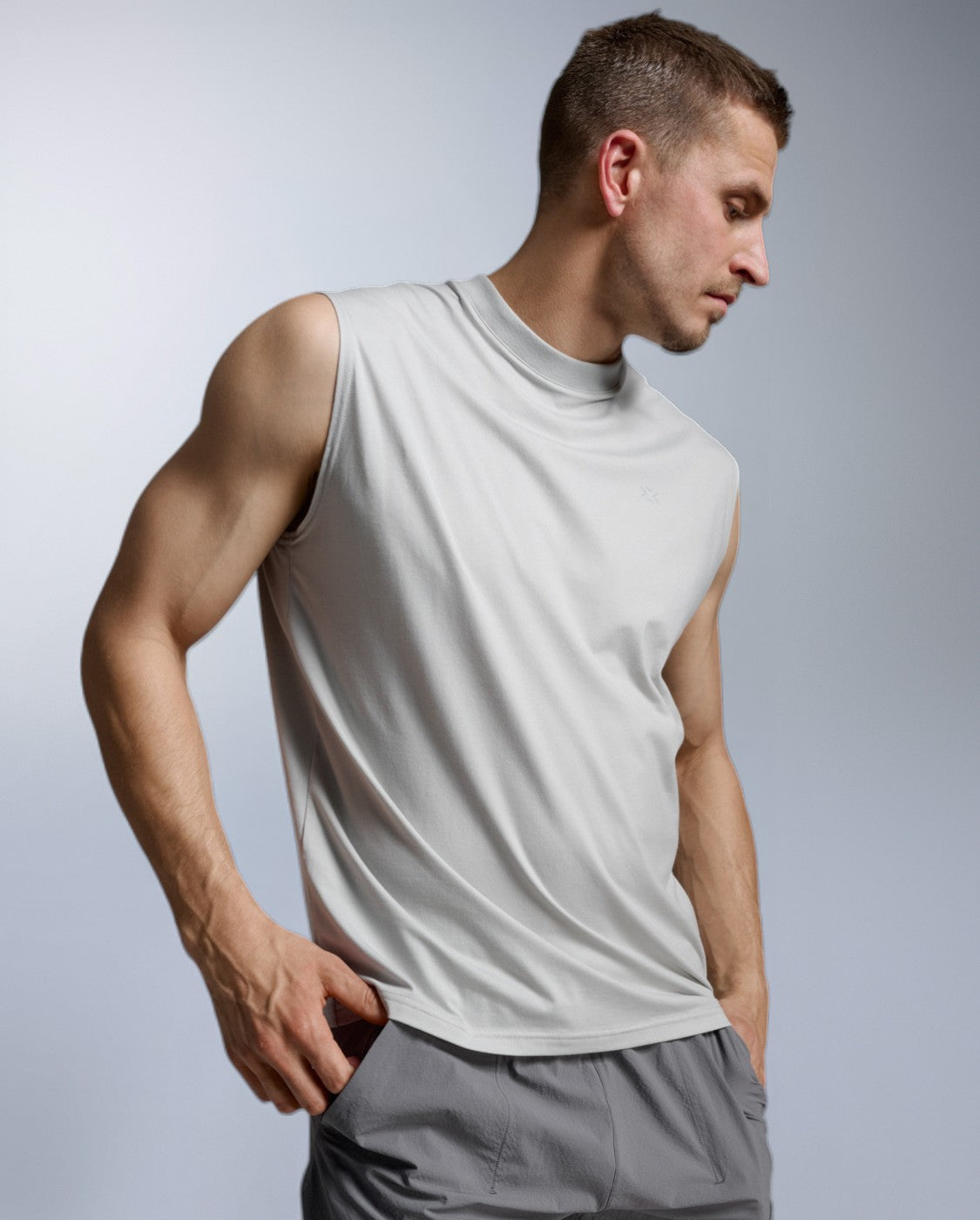 2xu-motion-oversized-tencel-tank-uomo-grigia image 1