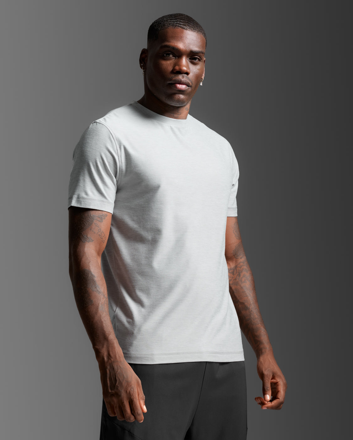 2xu-signature-tee-grigio-t-shirt-training-regular-fit image 4