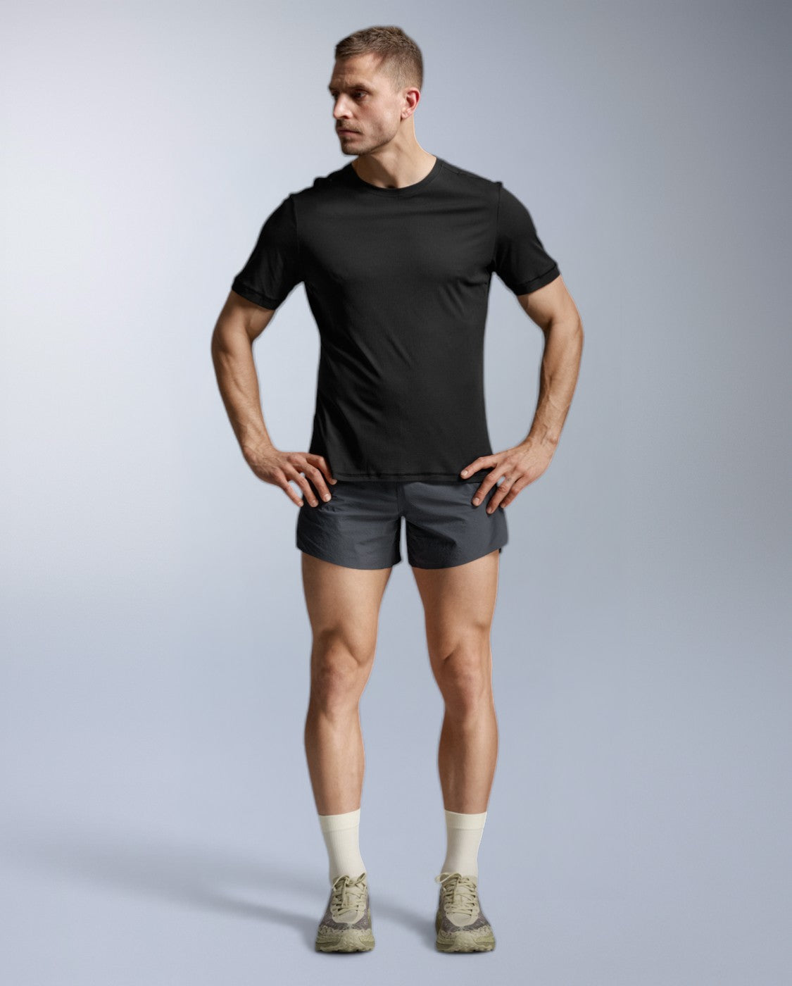 2xu-aero-trail-tee-uomo-maglia-trail-running-nera-regular-fit image 3