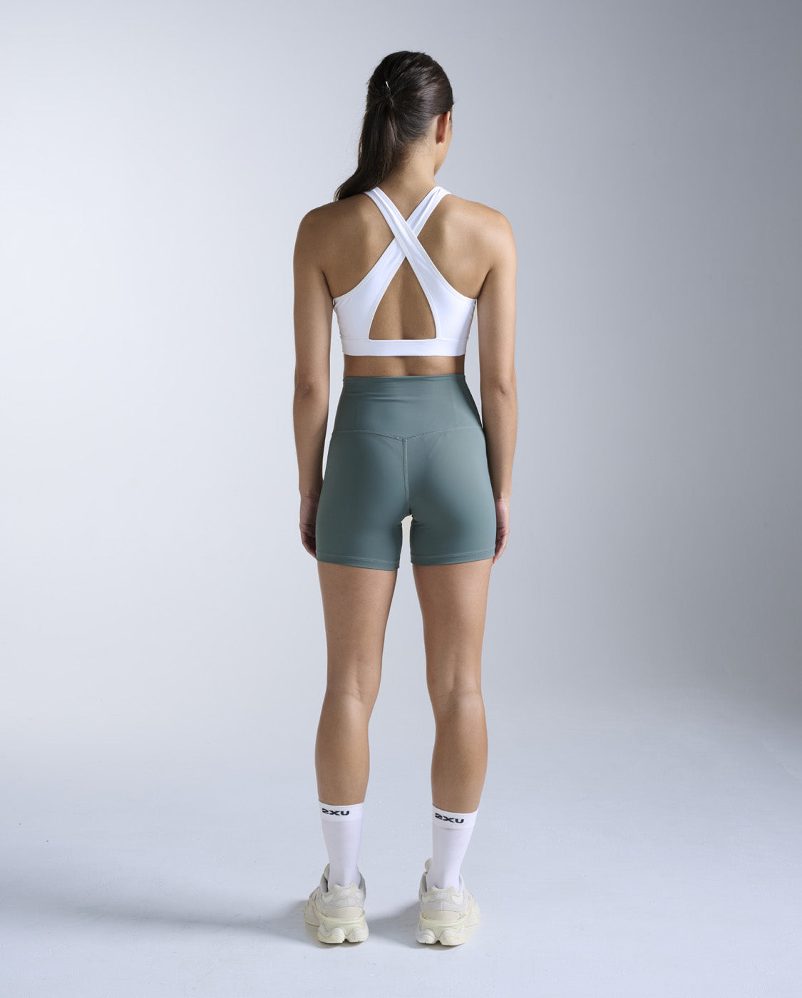 2xu-feather-flex-bonded-cross-back-bra-donna-reggiseno-sport-bianco image 6