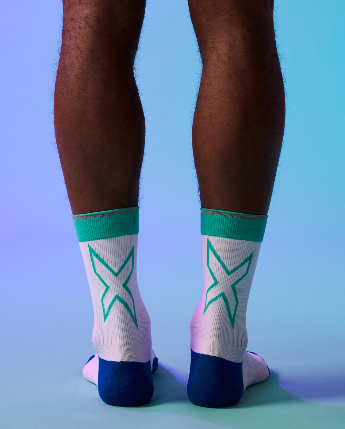 2xu-vectr-light-cushion-crew-socks-calze-running-uomo image 1