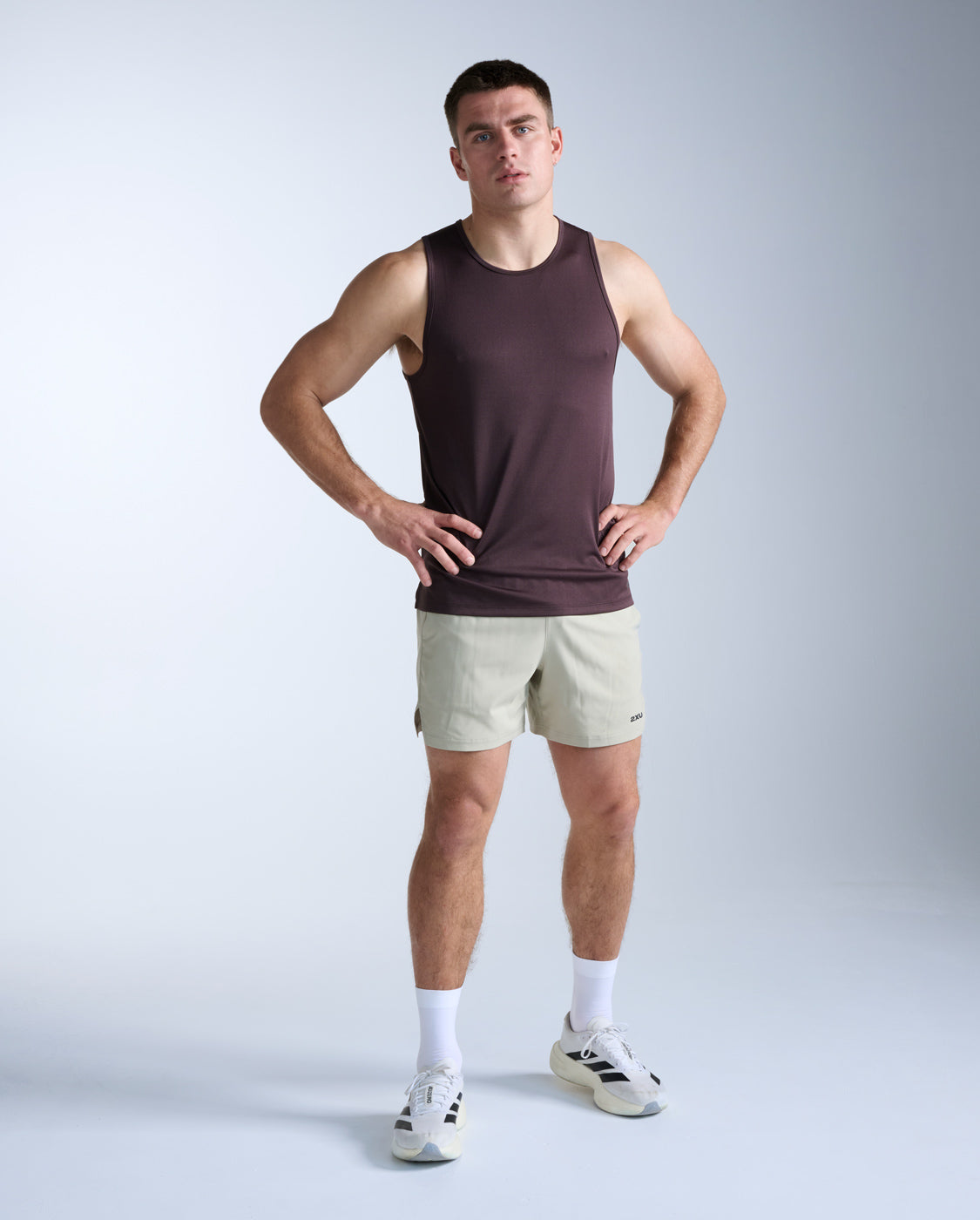 2xu-aero-tank-uomo-canotta-running-slim-bordeaux image 7