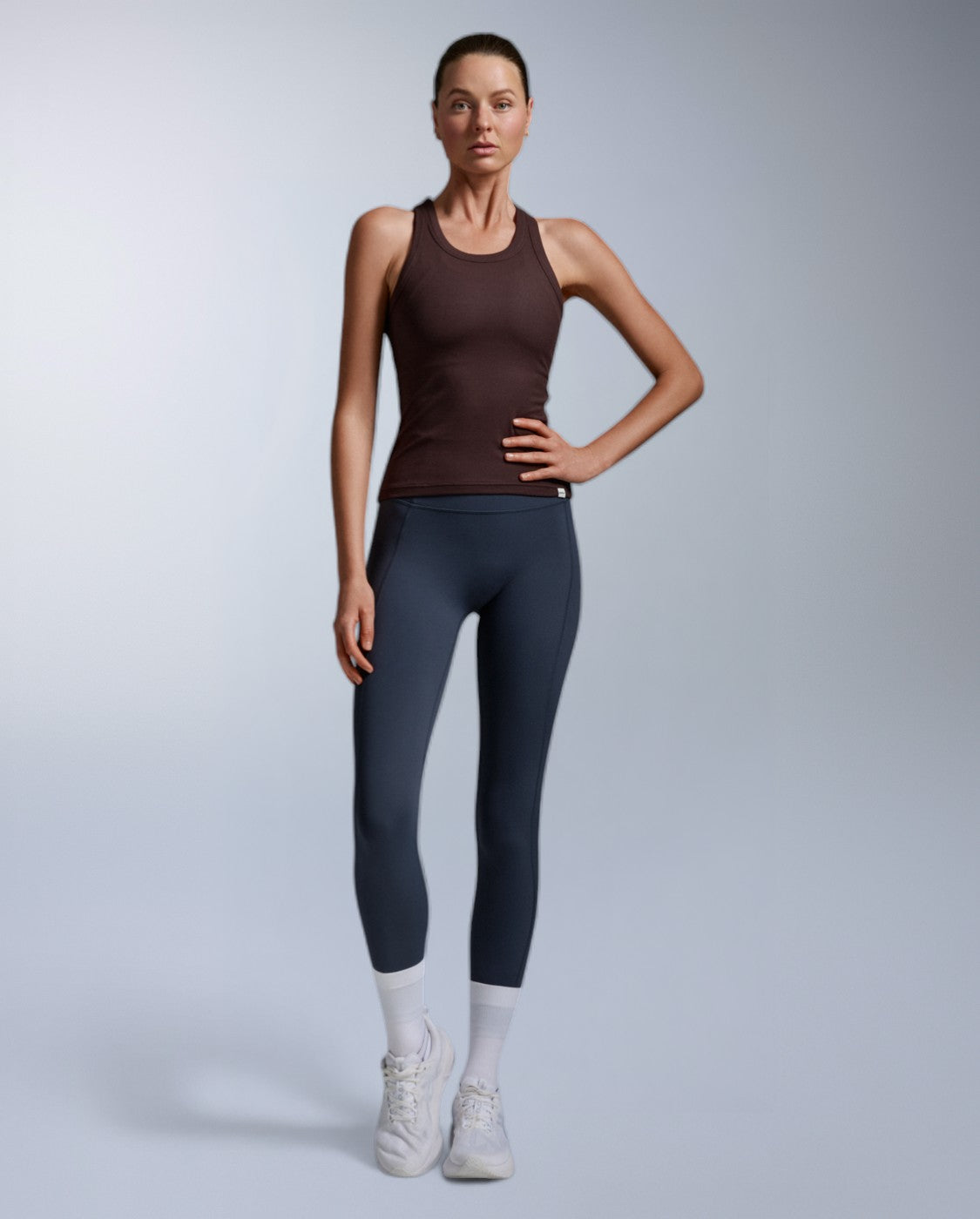 2xu-fluid-modal-ribbed-tank-canotta-donna-marrone image 2