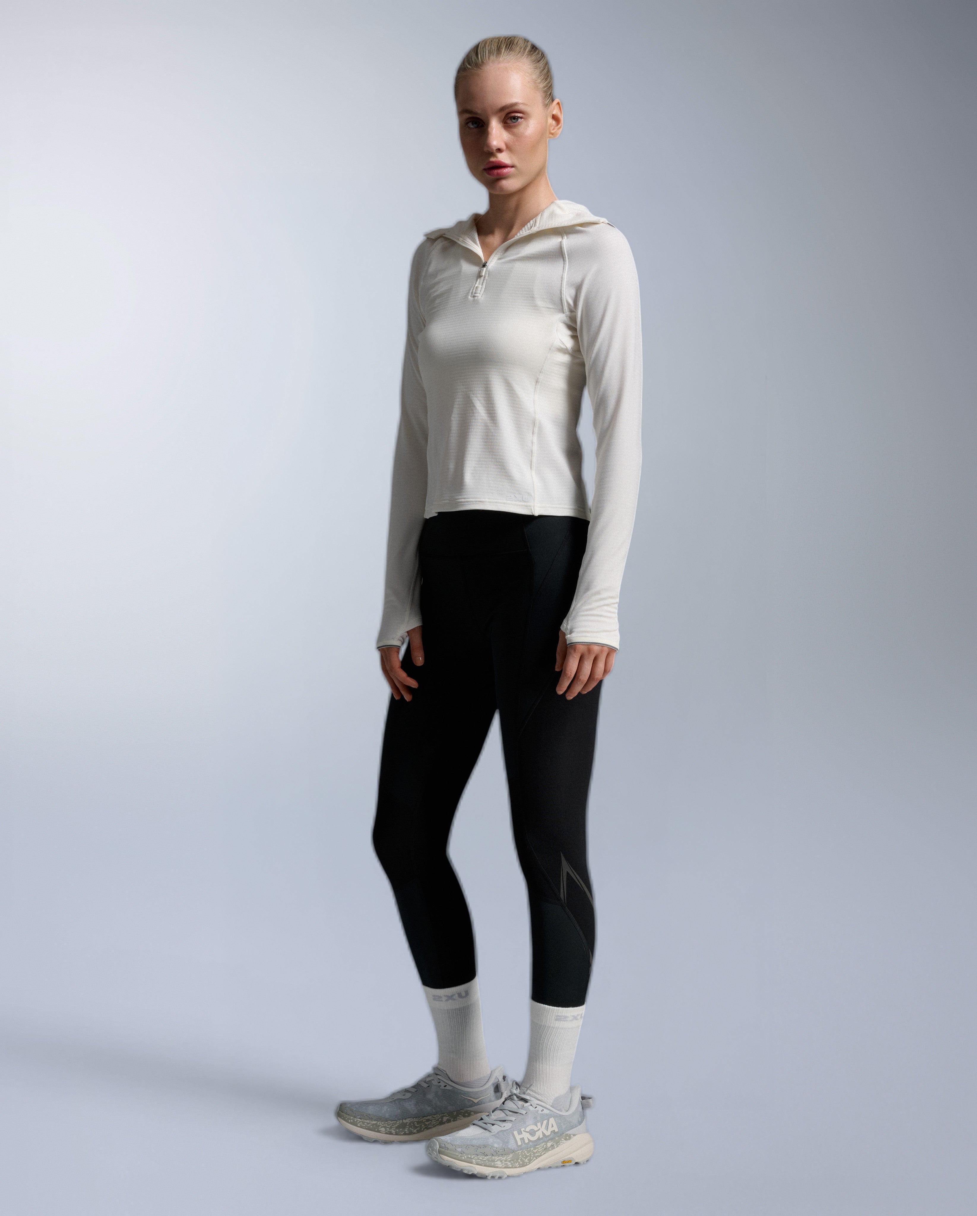 2xu-ignition-grid-felpa-hoodie-1-2-zip-donna-bianco image 7