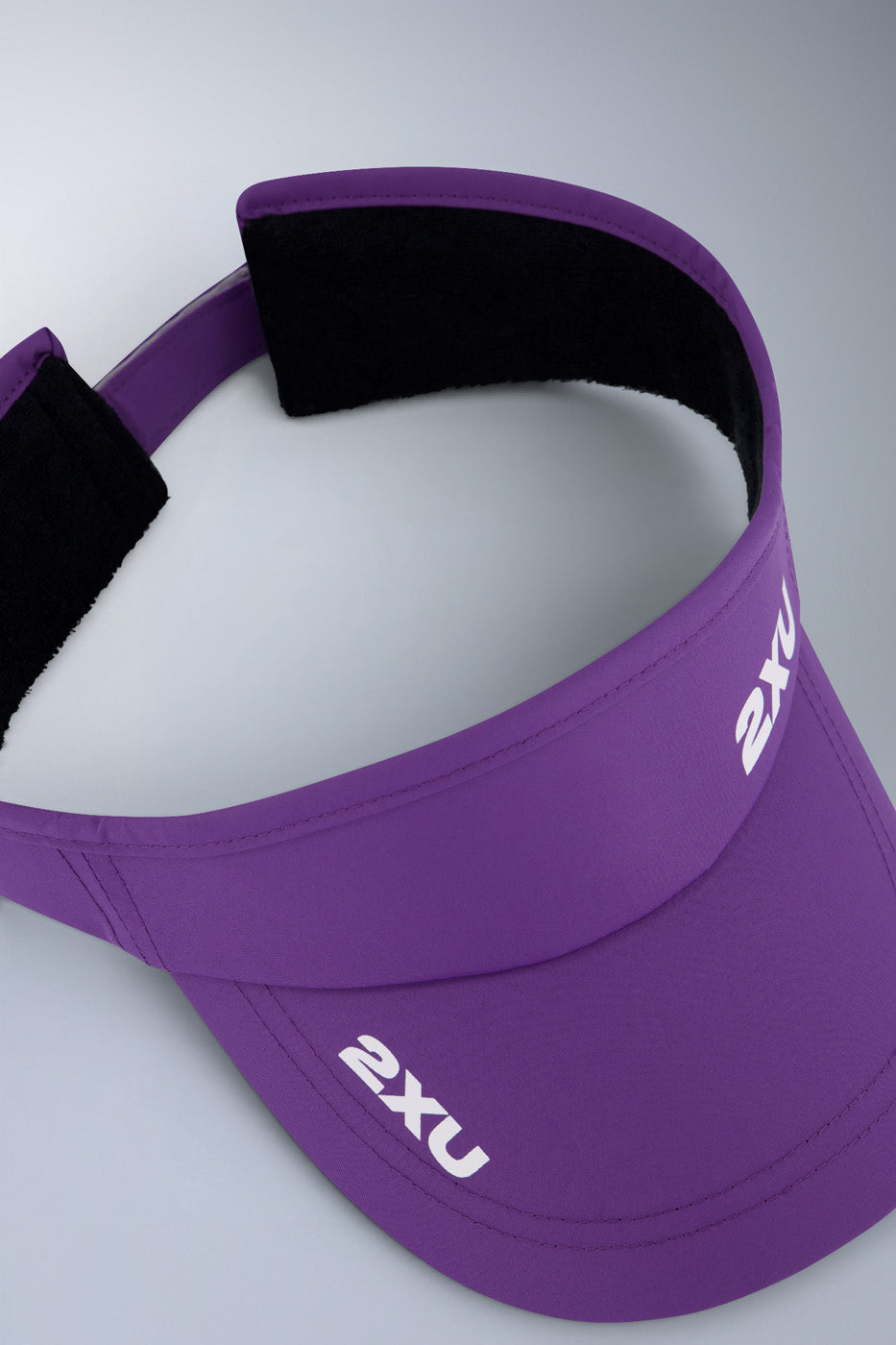 2xu-run-visor-viola-unisex image 4