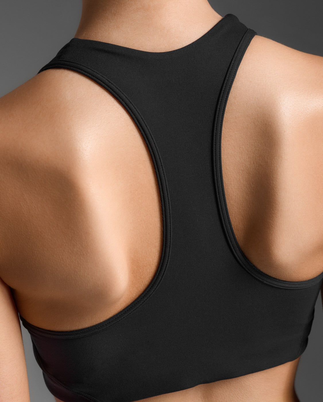 2xu-form-racerback-reggiseno-sportivo-medio-supporto-nero image 6