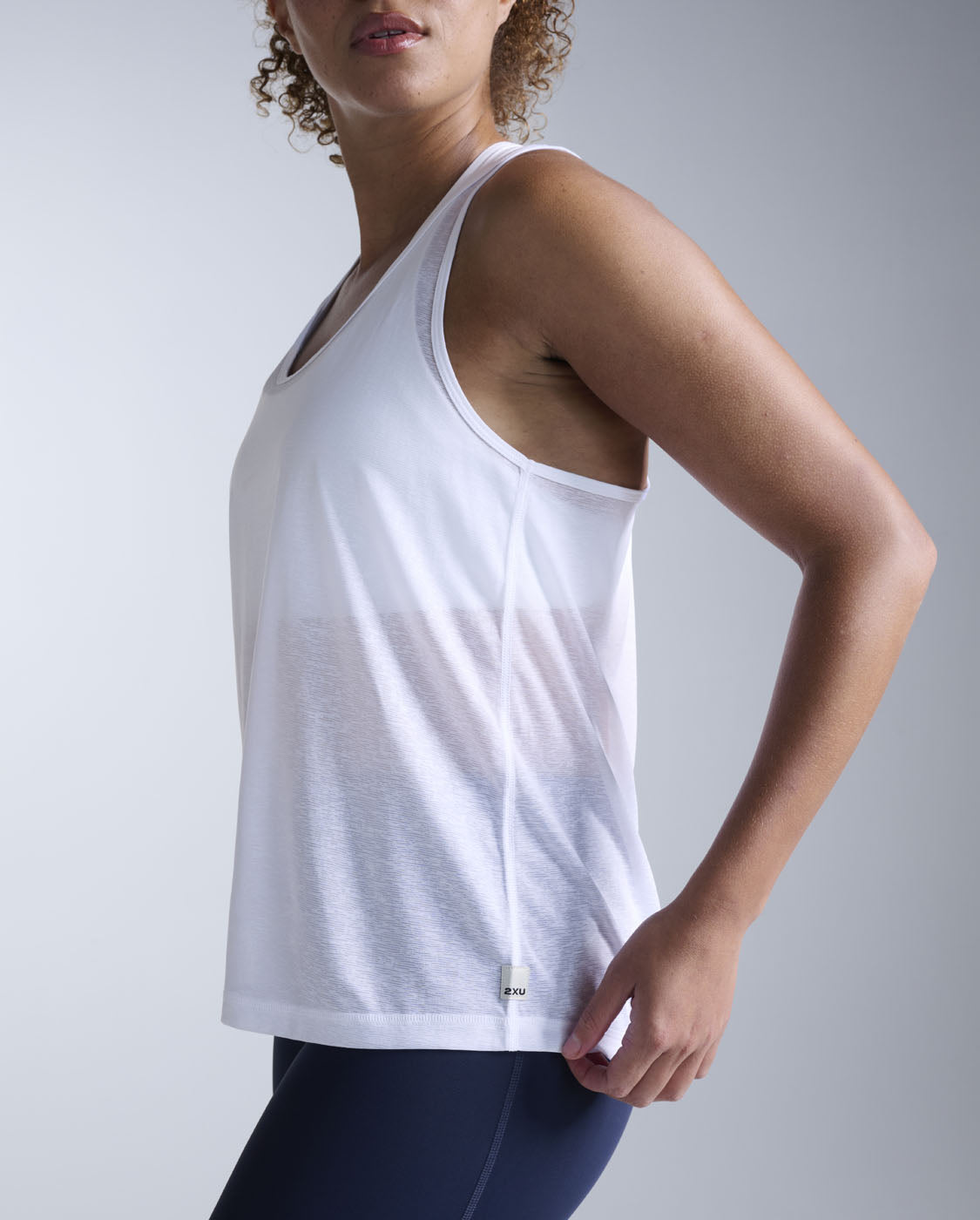 2xu-core-hi-rise-compression-game-day-5-inch-shorts-donna image 3