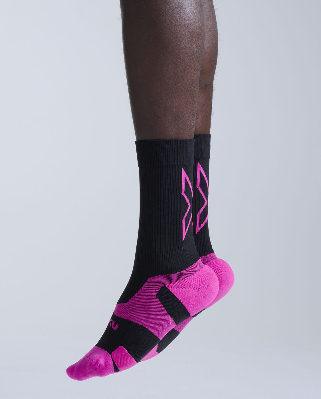 2xu-vectr-light-cushion-crew-socks-uomo-calzini-running-neri image 4