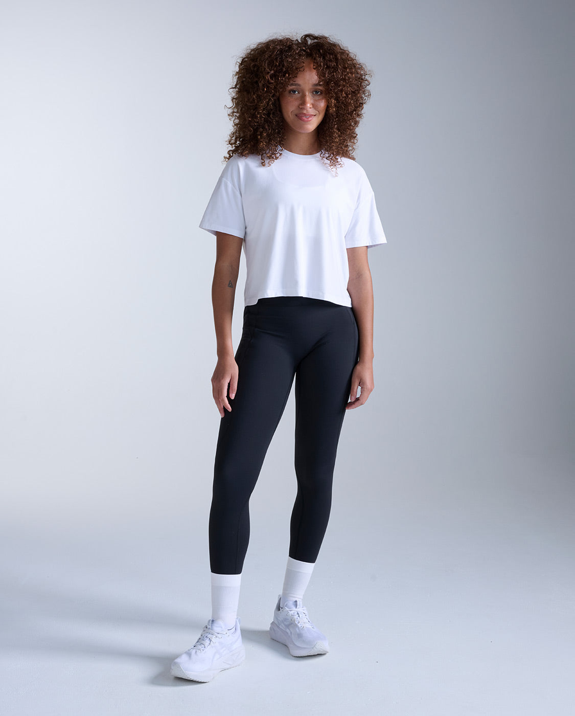 2xu-form-soft-jersey-relaxed-tee-donna-maglia-training-bianca image 6