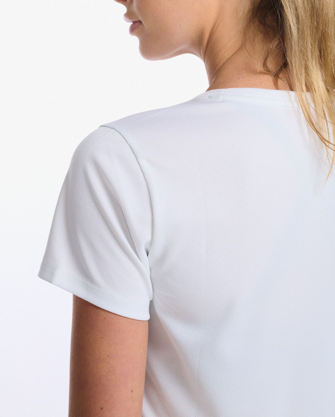 2xu-aspire-tee-donna image 6
