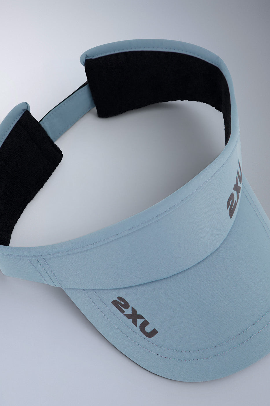 2xu-run-visiera-running-unisex-azzurra image 4