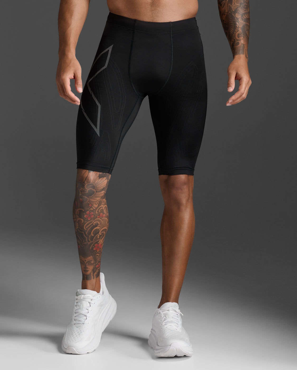 2xu-light-speed-compression-shorts-running-nero image 2