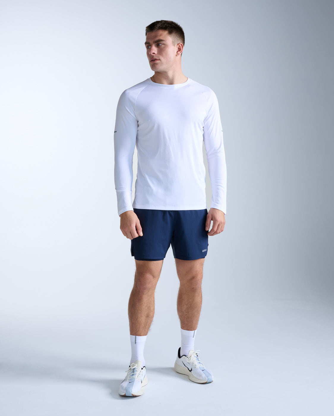 2xu-aero-long-sleeve-slim-maglia-running-bianca image 1