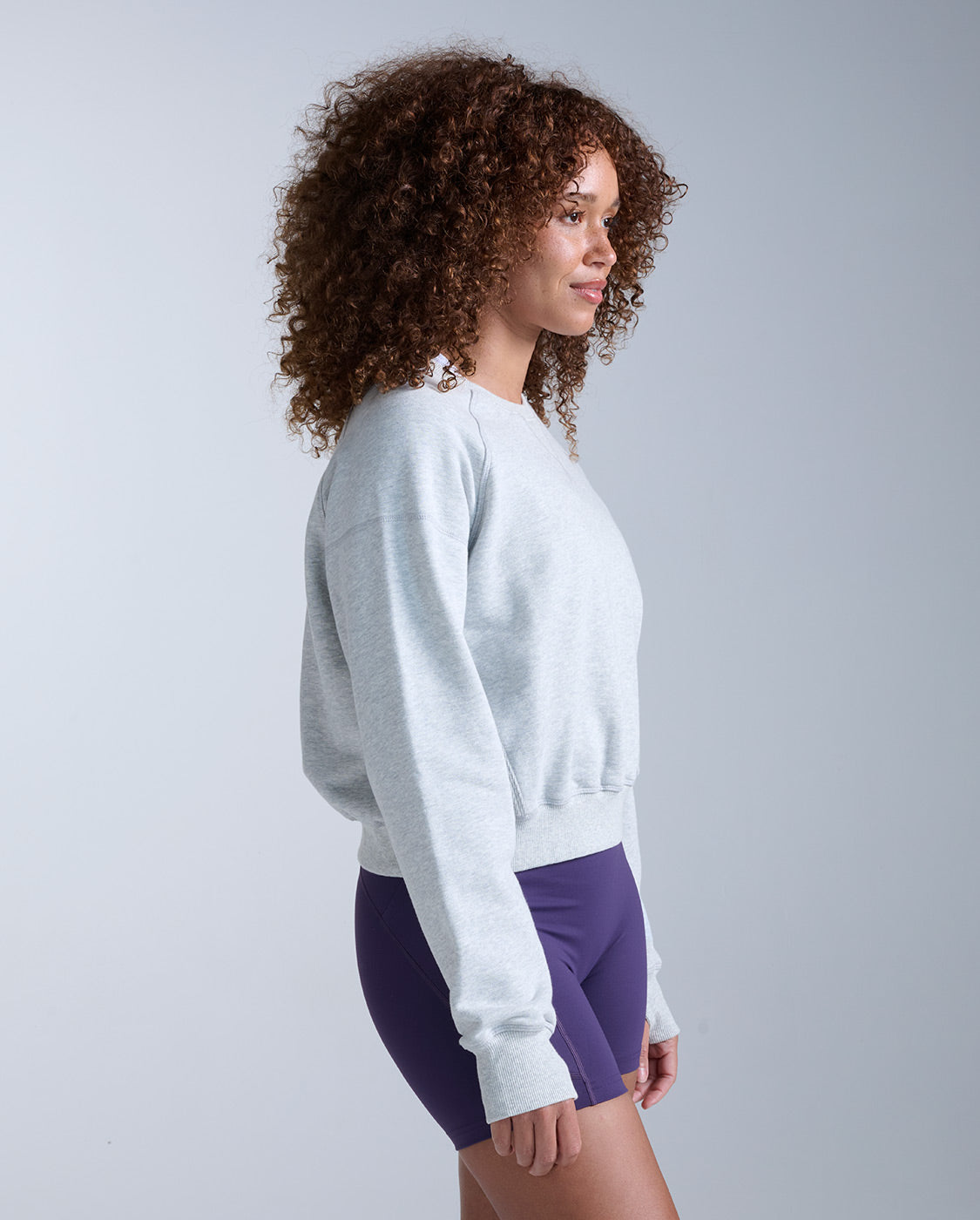 2xu-ez-organic-cotton-ribbed-crew-felpa-donna-cotone-bio-grigia image 3