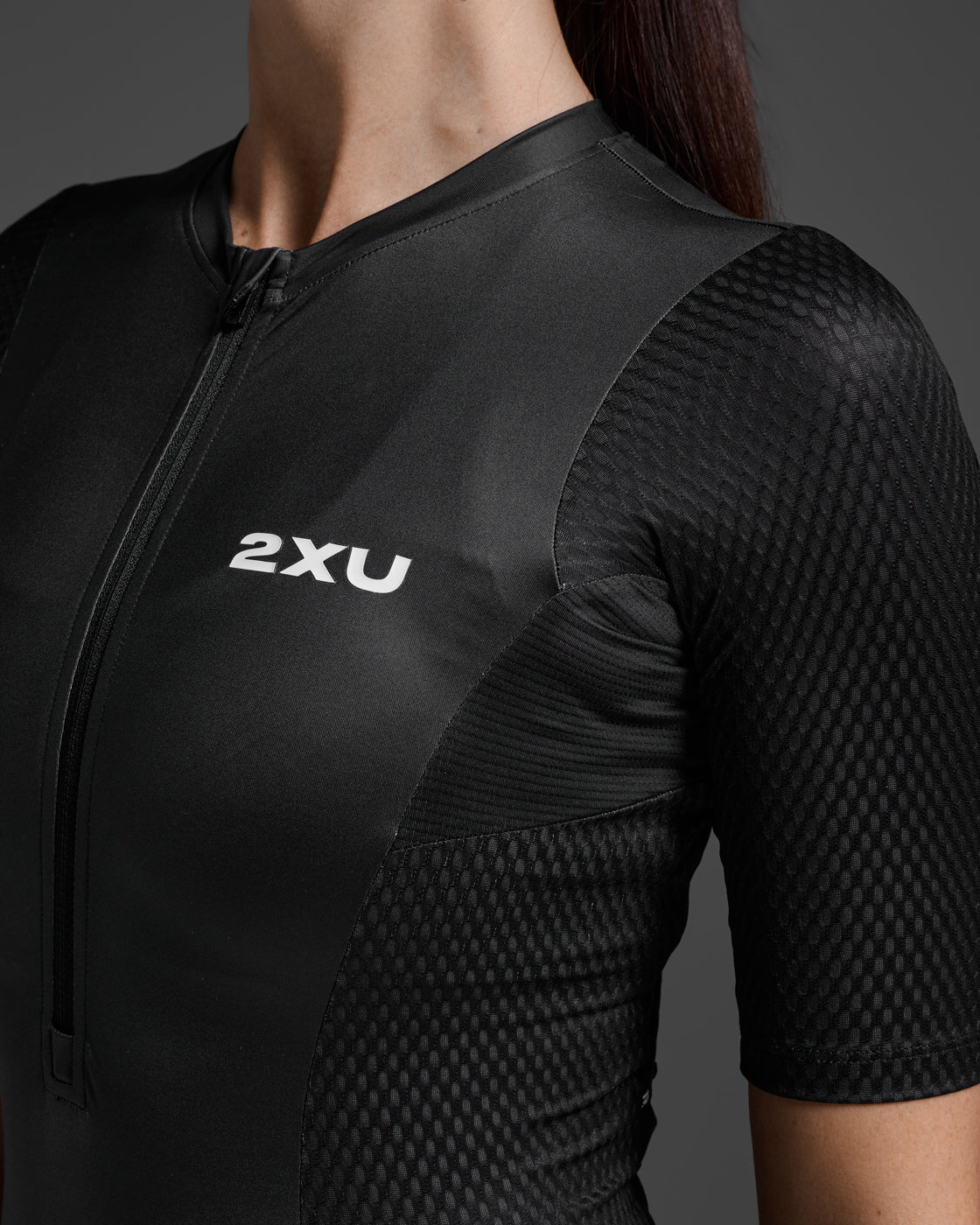 2xu-aero-hex-sleeved-trisuit-muta-triathlon-nero-bianco image 5