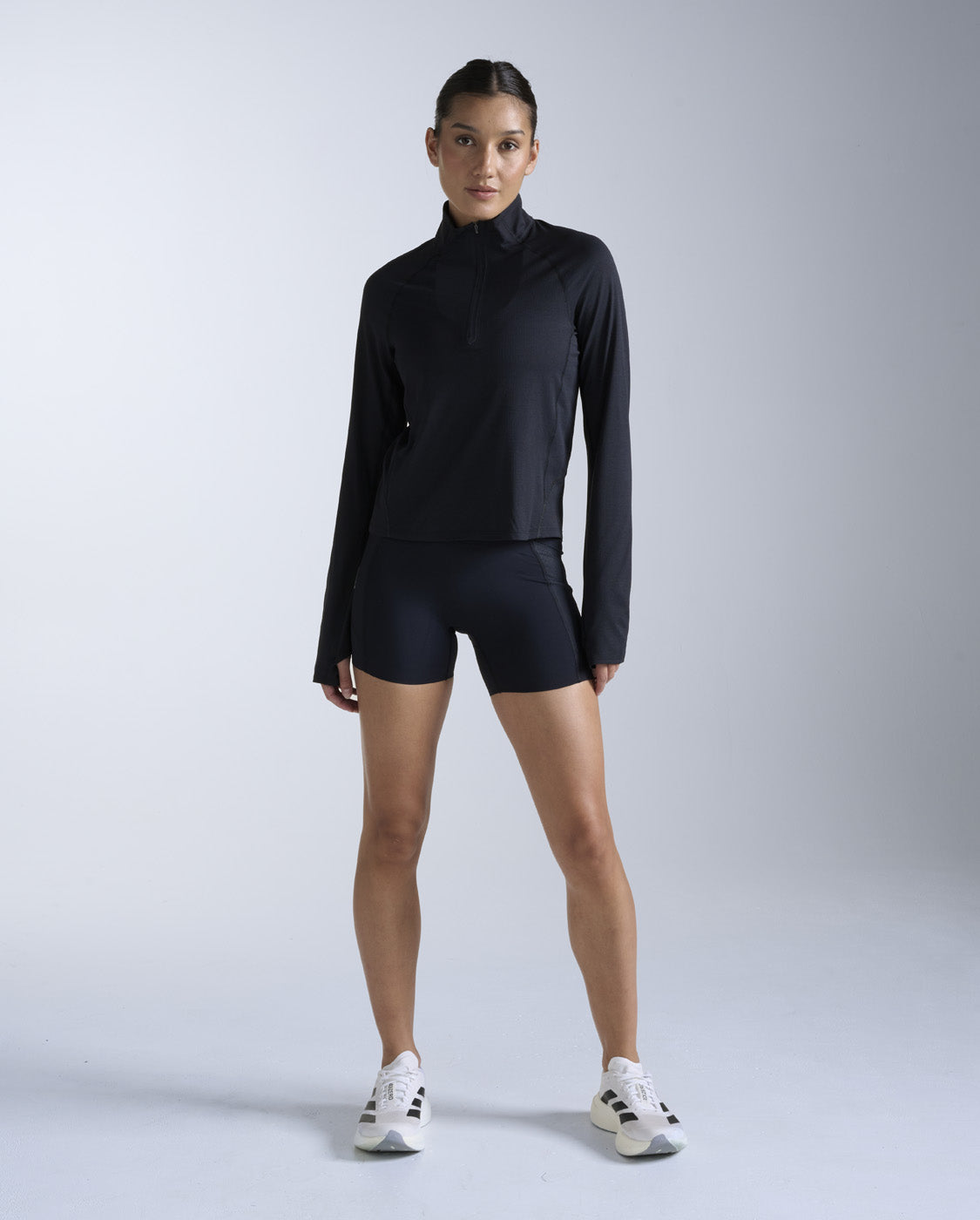 2xu-aero-trail-1-2-zip-donna-nero-mezza-zip-running image 4