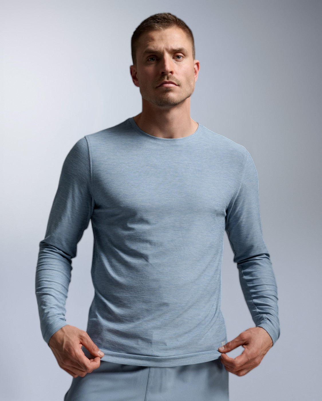 2xu-signature-long-sleeve-maglia-manica-lunga-uomo-blu image 1