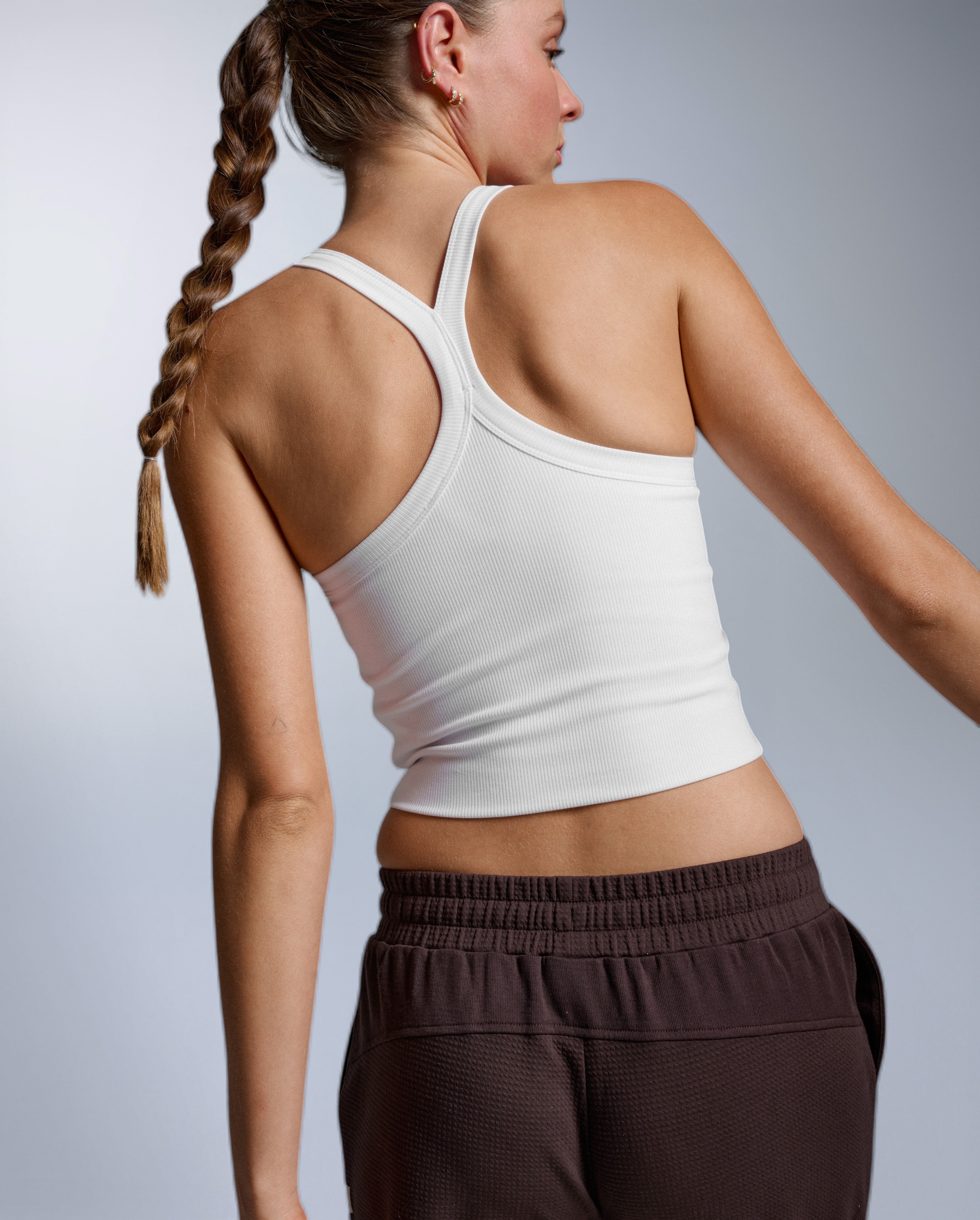 2xu-fluid-tencel-ribbed-crop-singlet-canotta-donna-bianca image 2