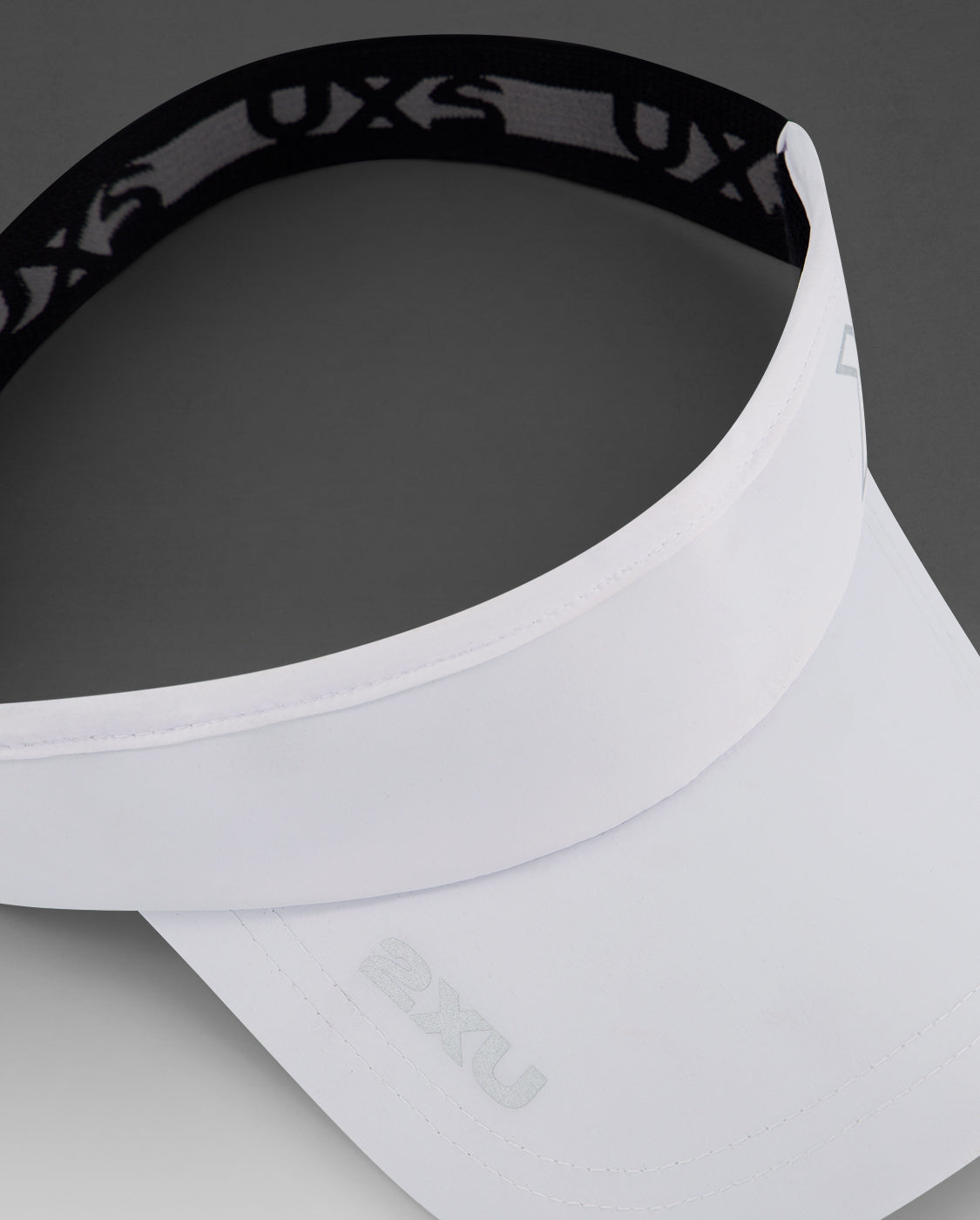 2xu-performance-visor-visiera-running-unisex image 4