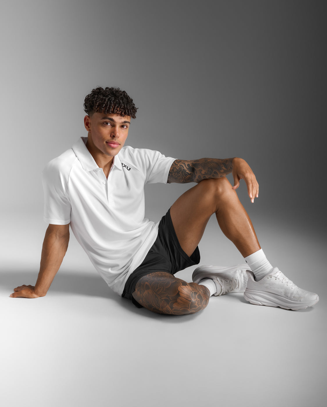 2xu-aspire-polo-uomo-bianco image 7