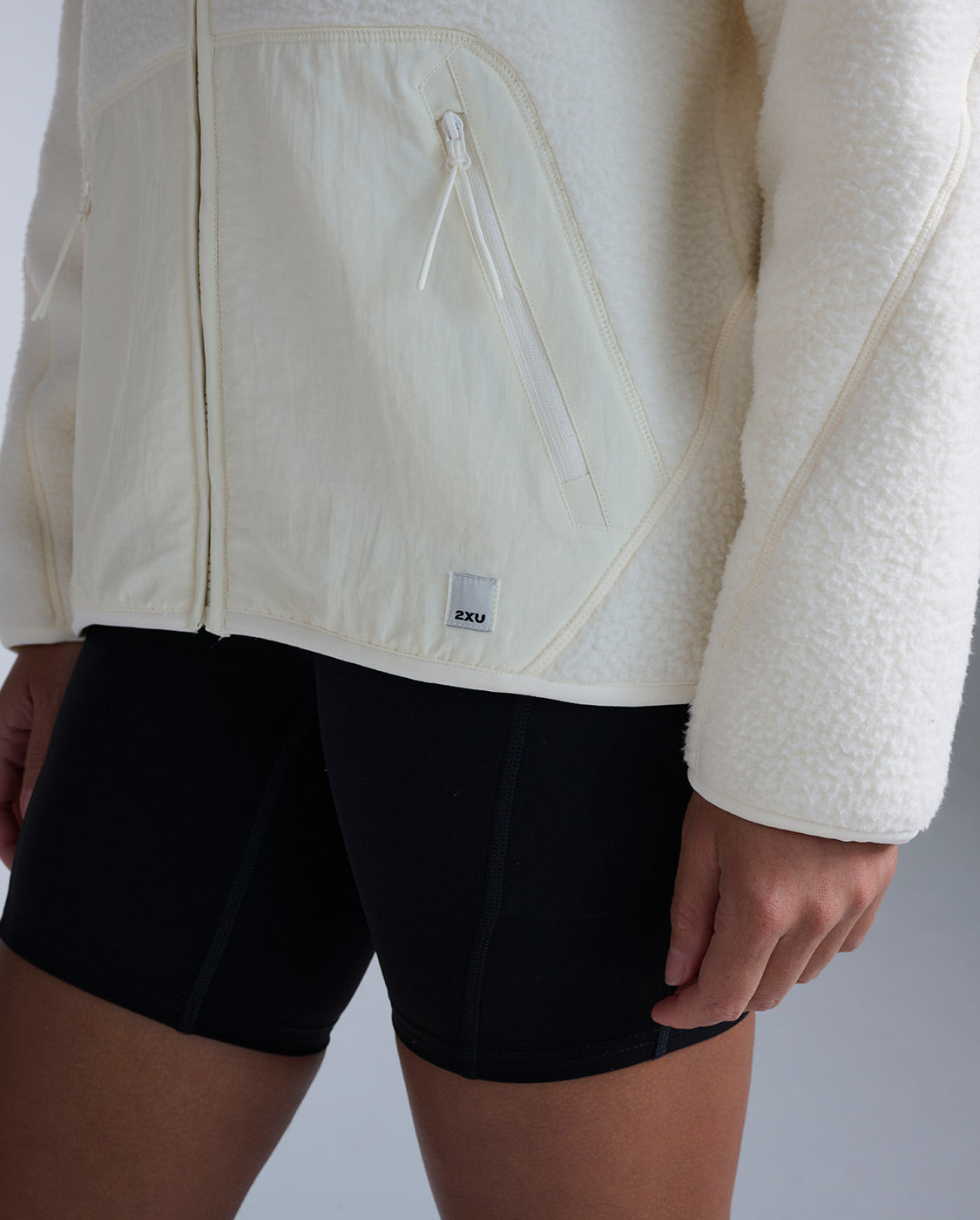 2xu-sherpa-zip-fleece-donna-giacca-pile-full-zip-bianca-oversize image 7