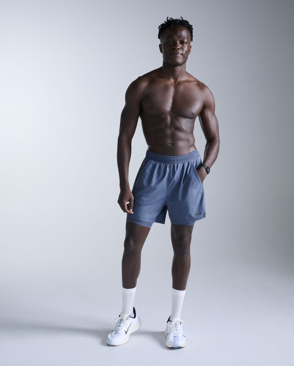 2xu-aero-mesh-2-in-1-5-inch-shorts-pantaloncino-running image 2