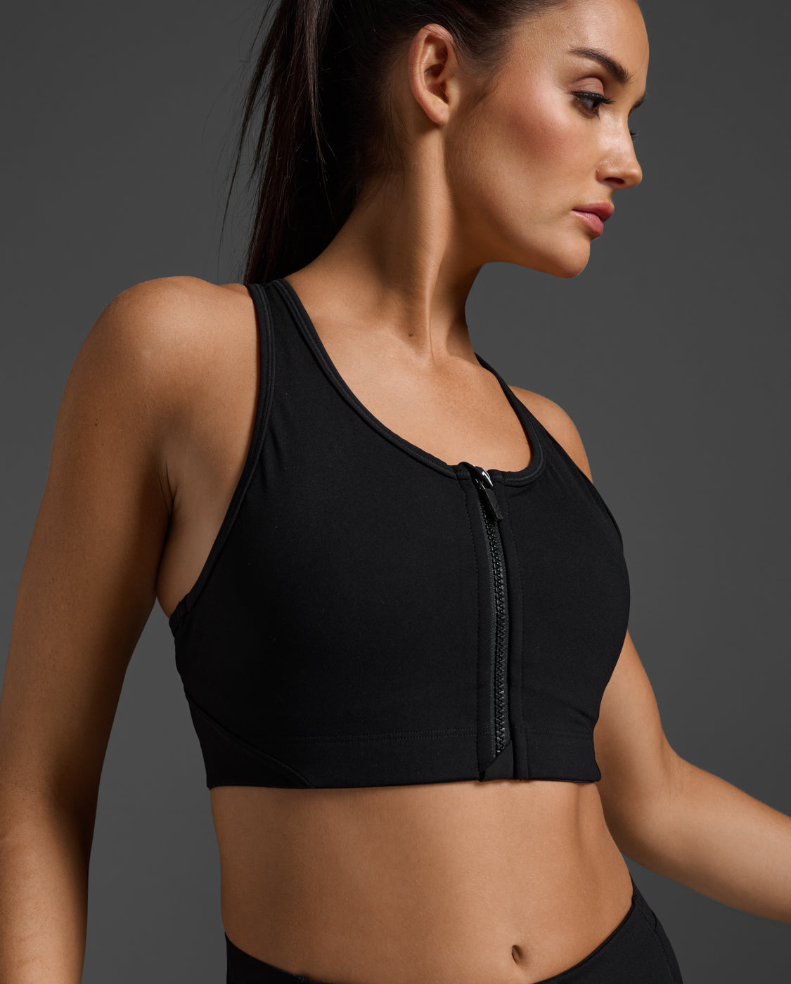 2xu-motion-zip-bra-reggiseno-sportivo-con-zip-frontale image 7