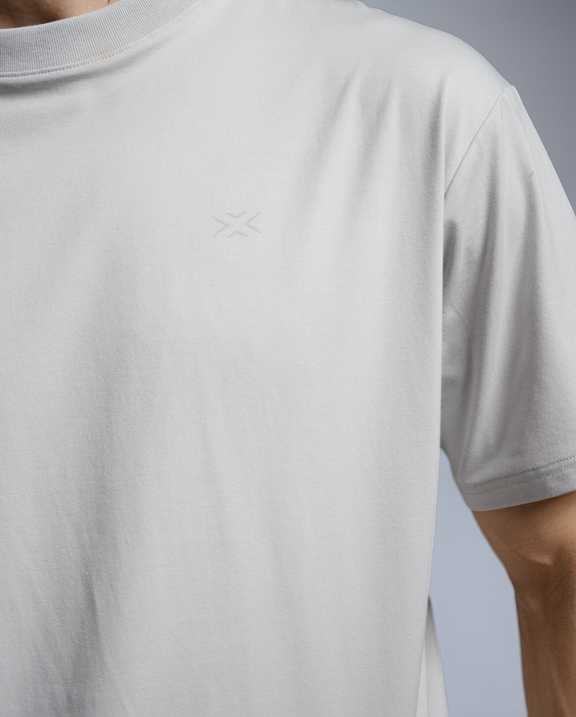 2xu-motion-oversized-tencel-tee-t-shirt-uomo-grigia-oversize image 3