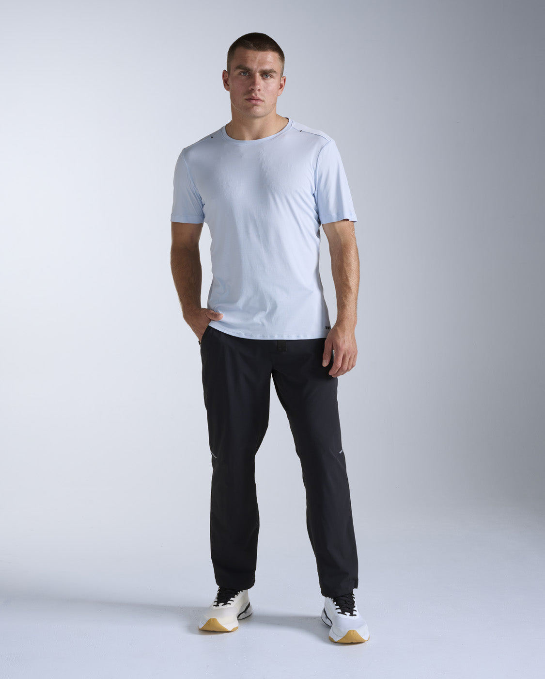 2xu-aero-trail-jogger-uomo image 4