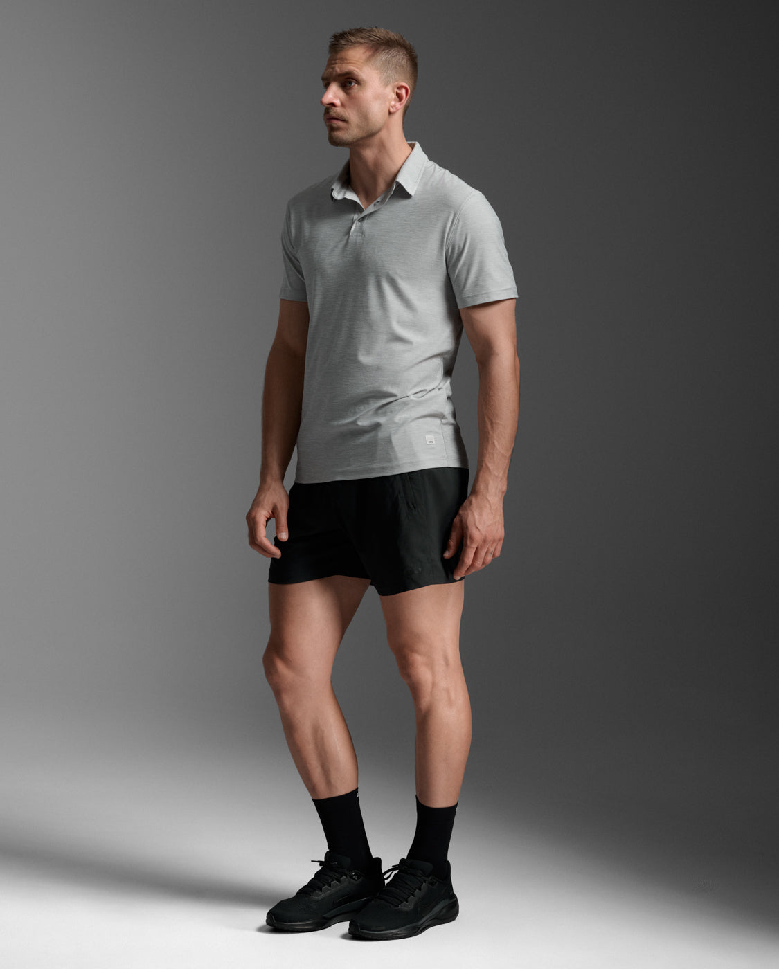 2xu-signature-polo-training image 2